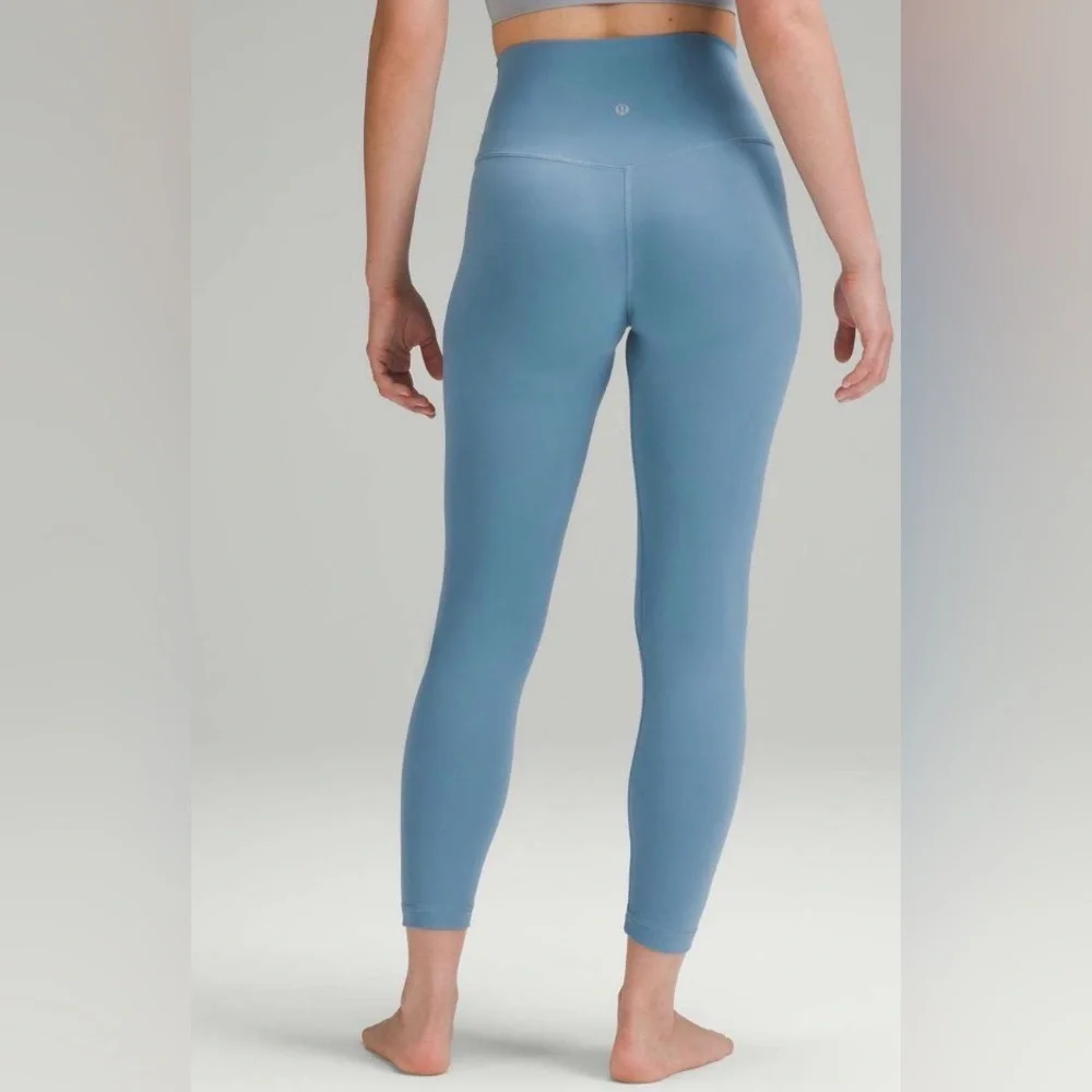 NWOT Lululemon Align High-Rise Pant 25